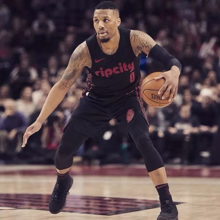 表现去弥补 表现去弥补