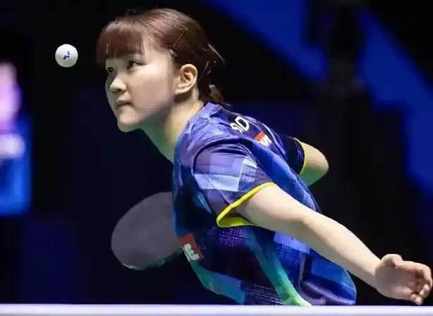 与斜线穿插 与斜线穿插